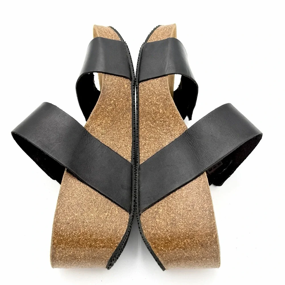 Lola Sabbia‎ for Eric Michael Women's Wedge Sandals Size 7 Black